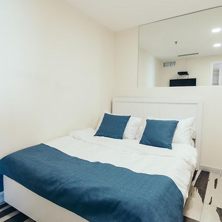 Almog Beach Apartments מגדלי חוף הכרמל חיפה Екстериор снимка
