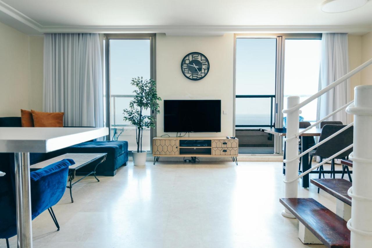 Almog Beach Apartments מגדלי חוף הכרמל חיפה Екстериор снимка