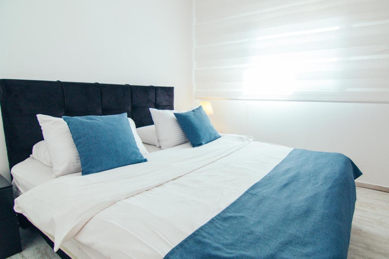 Almog Beach Apartments מגדלי חוף הכרמל חיפה Екстериор снимка