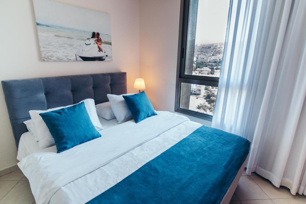 Almog Beach Apartments מגדלי חוף הכרמל חיפה Екстериор снимка