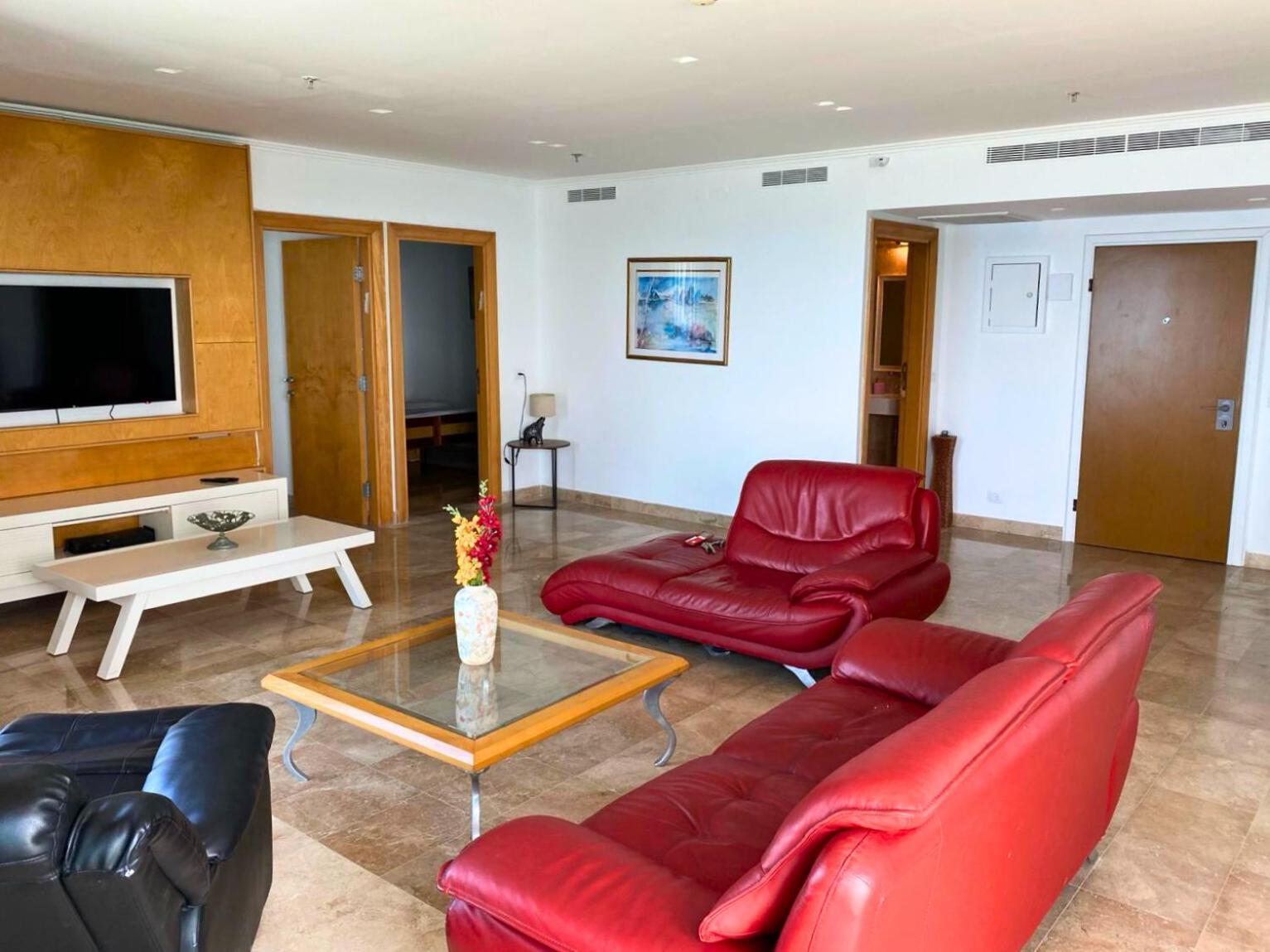 Almog Beach Apartments מגדלי חוף הכרמל חיפה Екстериор снимка