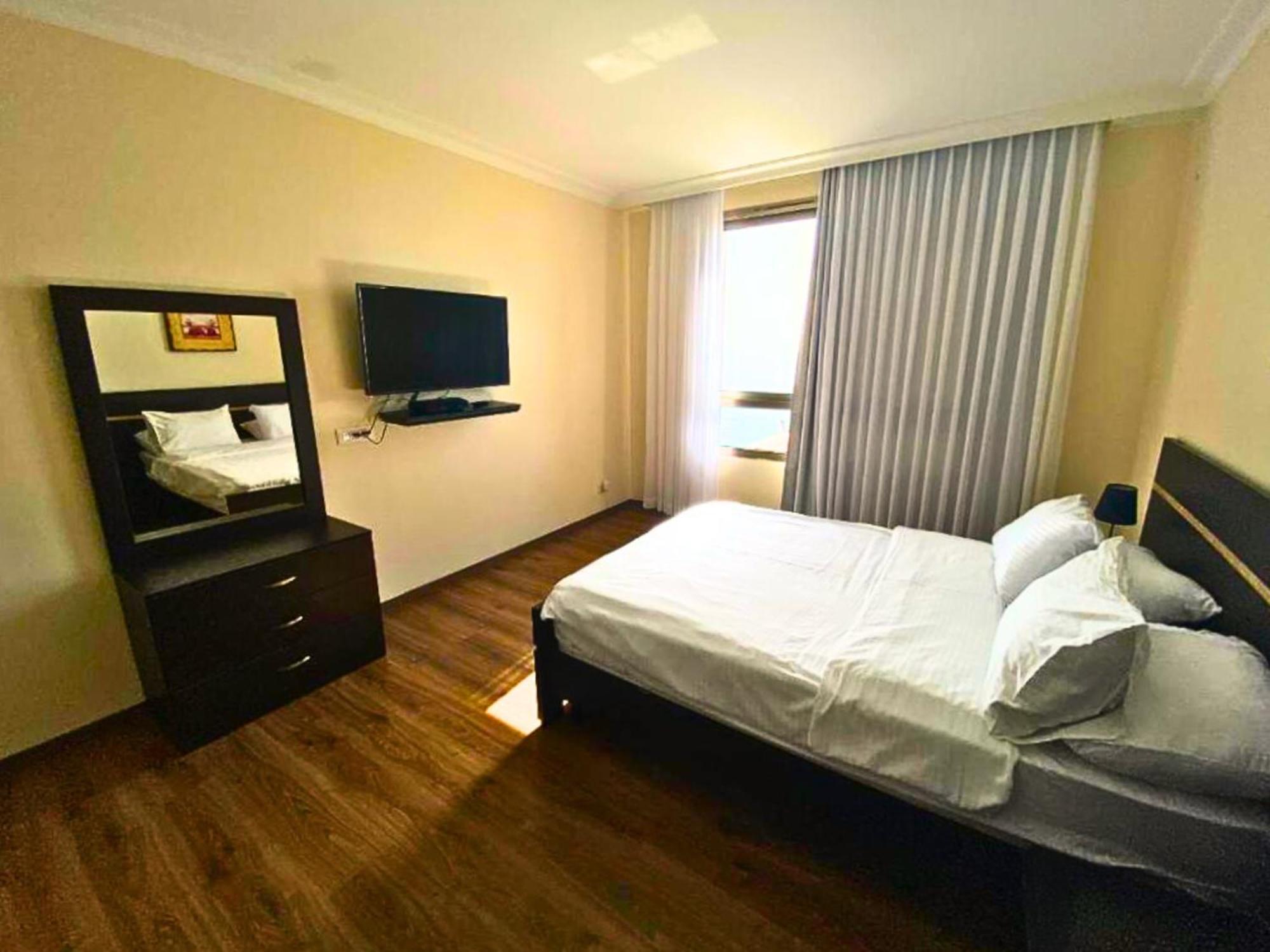 Almog Beach Apartments מגדלי חוף הכרמל חיפה Екстериор снимка